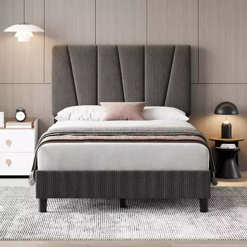 Letto imbottito a una piazza con testiera regolabile, in lino, base a piattaforma, doghe in legno, profilo moderno e basso
