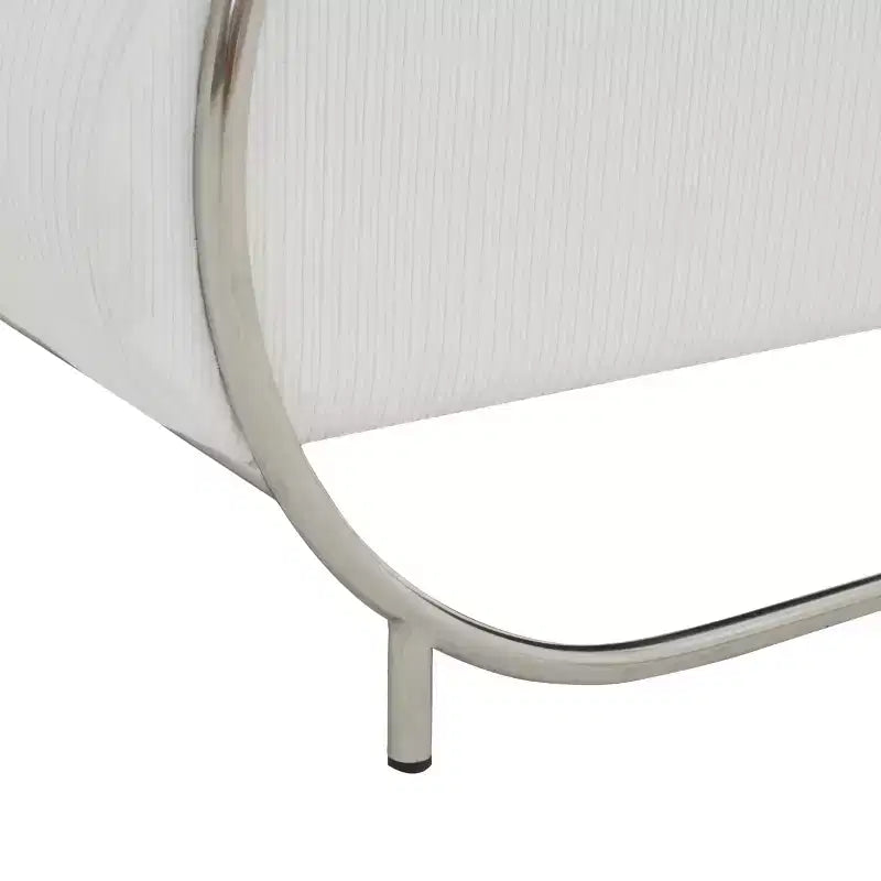 Poltrona accent Bethann con struttura in metallo, SFV5130, Bianco/Argento