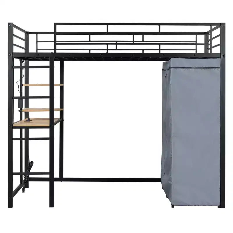 Letto a soppalco con armadio sottostante e tenda, struttura in metallo con scrivania, mensole, presa elettrica e luce a LED