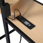 Letto a soppalco con armadio sottostante e tenda, struttura in metallo con scrivania, mensole, presa elettrica e luce a LED