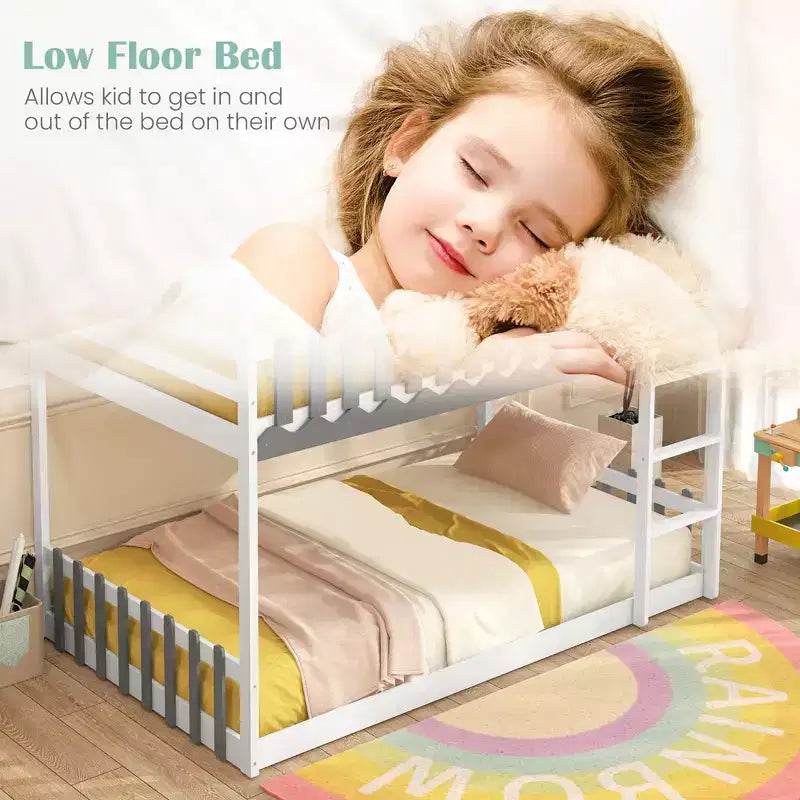 Letto a castello Twin Over Twin con recinzione e scaletta in legno massello per bambini, colore bianco