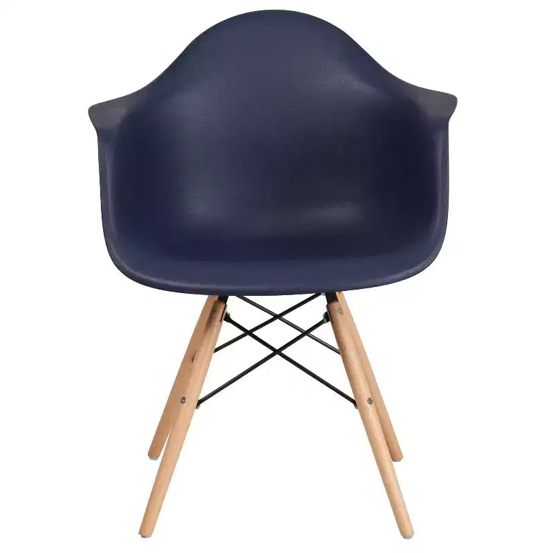Sedia in plastica con braccioli e gambe in legno Alonza Series